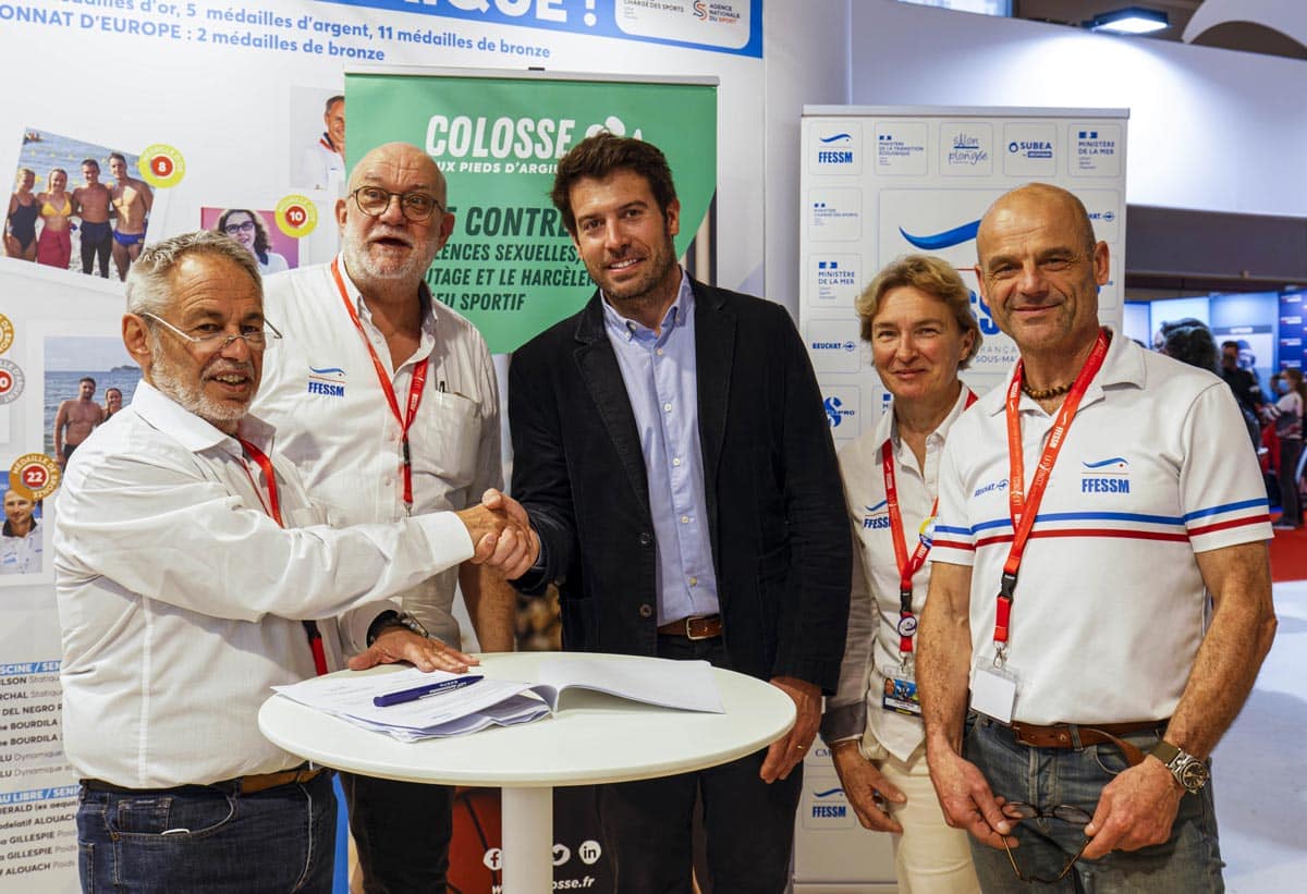 Simon Latournerie, directeur adjoint lors de la signature d'une convention avec la Fédération Française d'Etudes et Sports Sous-Marin
